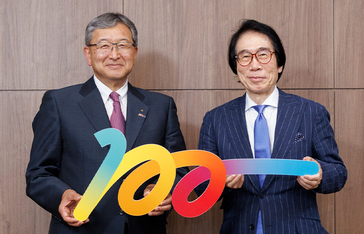 石田博一 伊藤邦雄